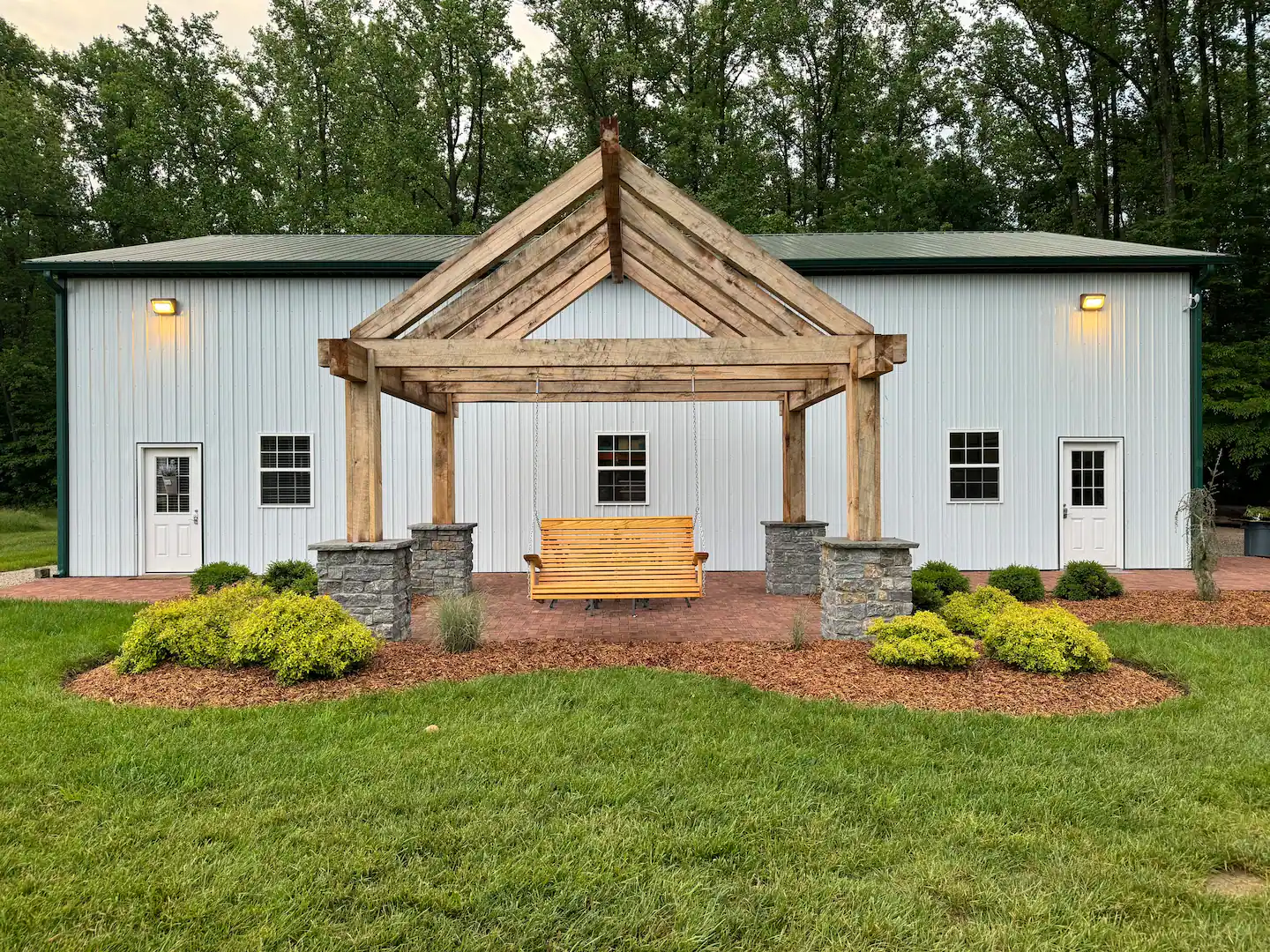 Bison Bunkhouse Hideaway at Mayberry West Farms